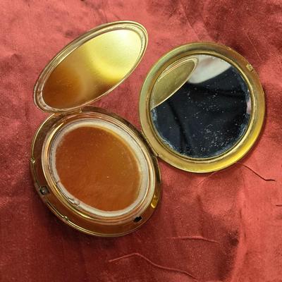 Volupte' Vintage Ladies Compact