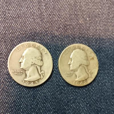 1942-S & 1945 WASHINGTON SILVER QUARTERS