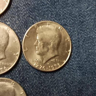 7 BICENTENNIAL KENNEDY HALF DOLLARS