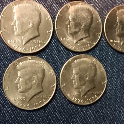 7 BICENTENNIAL KENNEDY HALF DOLLARS