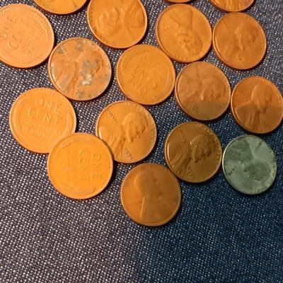 A COLLECTION OF WHEAT PENNIES