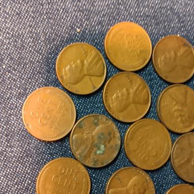 A COLLECTION OF WHEAT PENNIES
