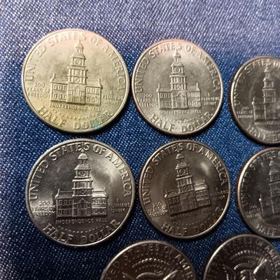 8 KENNEDY BICENTENNIAL HALF DOLLARS ALL DENVER MINT