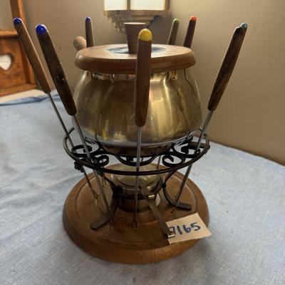 1960’s fondue pot