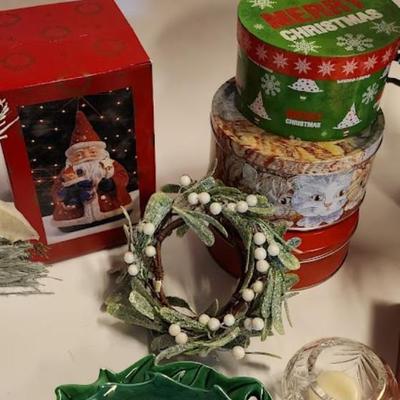 Lot 456 Winter Floral Arrangement & Other Decorations Lot