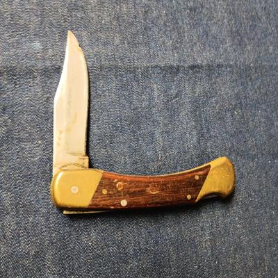 SCHRADE AND KERSHAW FOLDING KNIVES