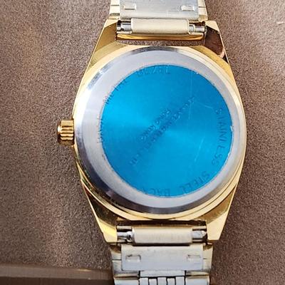 Lot of 3 Women's Watchers Pulsar Working , Advance, Accutron by Bulova