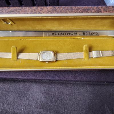 Lot of 3 Women's Watchers Pulsar Working , Advance, Accutron by Bulova