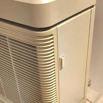 463 Holmes Air Purifier/Ionizer