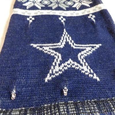 6337/126 Forever Collectables Lighted Dallas Cowboys Scarf ~ (lights are working but will need a new battery soon)