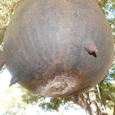 6337/293 Cast Iron Cauldron on Chain 20" x 13.5"