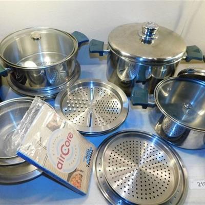 6337/219 Walk Away Air Core Stainless Cookware ~ 22 pieces ~ Including Lids / Various Rings / Strainers / 2 Caddy Bags