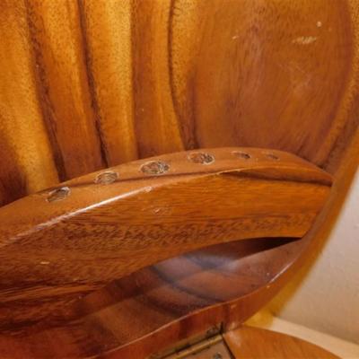 6337/245 Vintage Wooden Walnut Nut Cracker Station with Mallet 25" x 35"