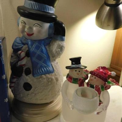 6337/140 Lot of 9 ~ Snowmen / Salt and Pepper / Trinket Box / Goody Jar / Bottle