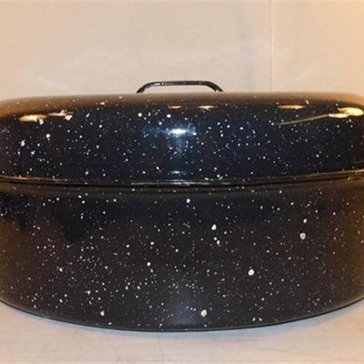 6337/266 Large Black and White Speckled Roaster 16" x 11" x 7.5