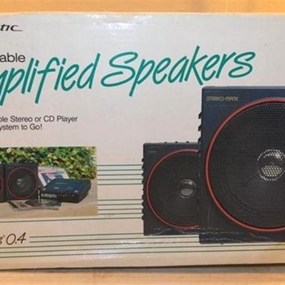 6337/196 Vintage Realistic Portable Amplified Speakers Minimus 0.4