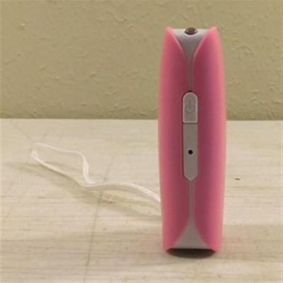 6337/194 Lot of 2 ~ 2200 MAH Pink and White Power Banks