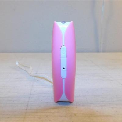 6337/194 Lot of 2 ~ 2200 MAH Pink and White Power Banks
