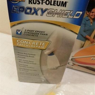 6337/97 Miscellaneous Lot of Utility Items ~ TV Screen Cleaner / Jogging Exercise Suit/ Foul Weather Gear