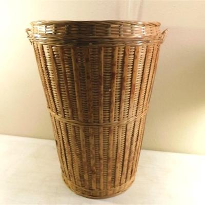 6337/309 Lot of 3 Woven Baskets 13"- 18.5"
