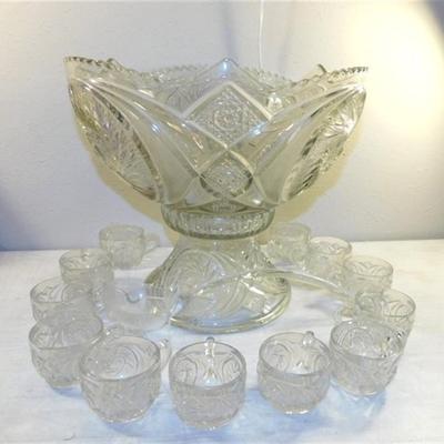 6337/207 Vintage 1980's LE Smith Aztec Punch Bowl on Pedestal ~ 13" with Pedestal ~ 12 Cups and Glass Ladle