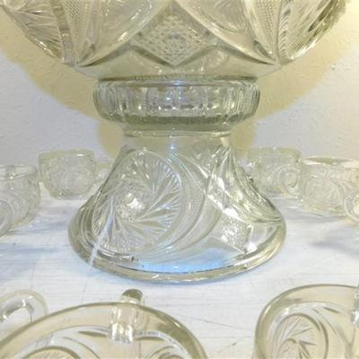 6337/207 Vintage 1980's LE Smith Aztec Punch Bowl on Pedestal ~ 13" with Pedestal ~ 12 Cups and Glass Ladle
