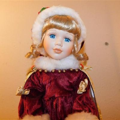 6337/228 Lot of 3 Porcelain Dolls ~ Pink / Red / Purple