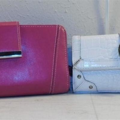 6337/249 Lot of 2 ~ Pink Wallet with Pen and Calculator / White Textured Wallet with Mirror 7" x 4"