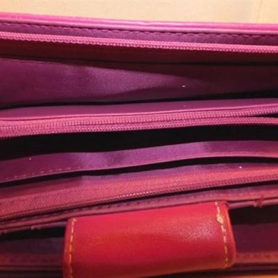 6337/249 Lot of 2 ~ Pink Wallet with Pen and Calculator / White Textured Wallet with Mirror 7" x 4"