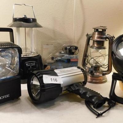 6337/116 Lot of 7 ~ Flash Lights / Car Accessories Lights / Lanterns Battery Operated