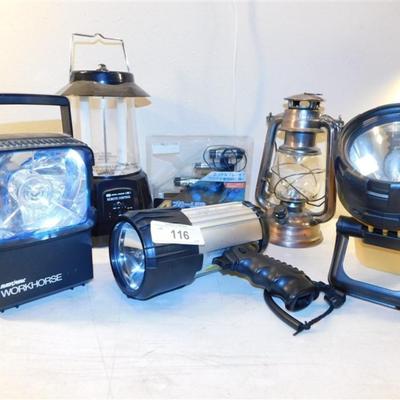 6337/116 Lot of 7 ~ Flash Lights / Car Accessories Lights / Lanterns Battery Operated
