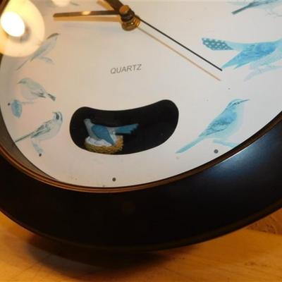 6337/243 Quartz Bird Song Chime ~ Missing Battery Cover ~ Does Work ~ Is Faded ~ 11.25"
