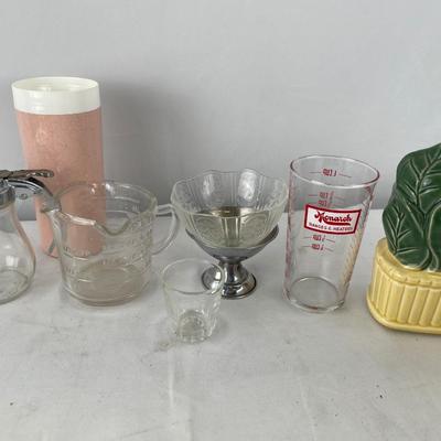 Vintage glass items and wall pocket
