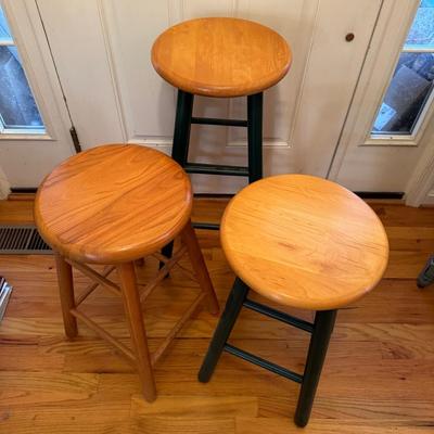 820 Set of 3 Stools