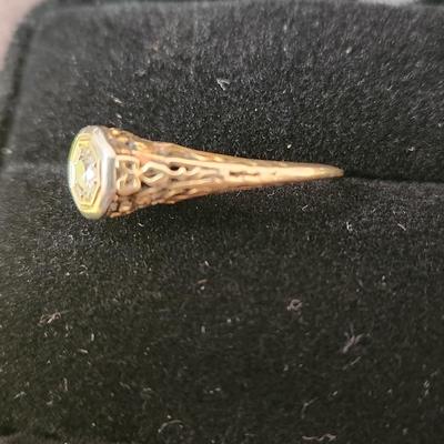 Vintage Diamond Ring size 17mm 2.50 grams