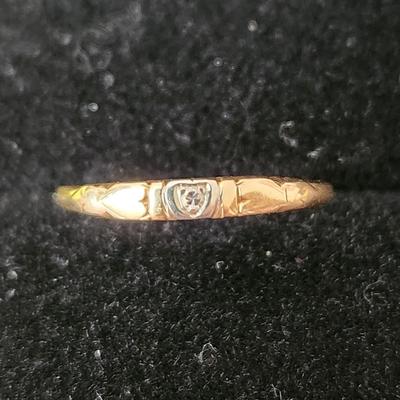 Vintage 14K Gold Diamond Ring size 16.6mm .94grams