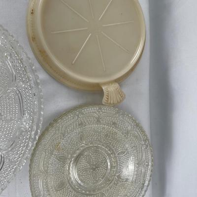 Vintage Fire King off white Trivet & Federal glass Heritage fruit bowl and cocktail bowls