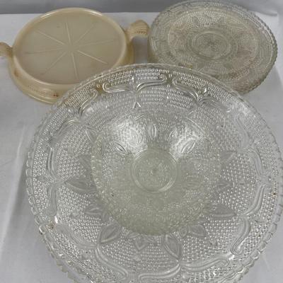 Vintage Fire King off white Trivet & Federal glass Heritage fruit bowl and cocktail bowls