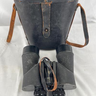 WWII SARD binoculars and case