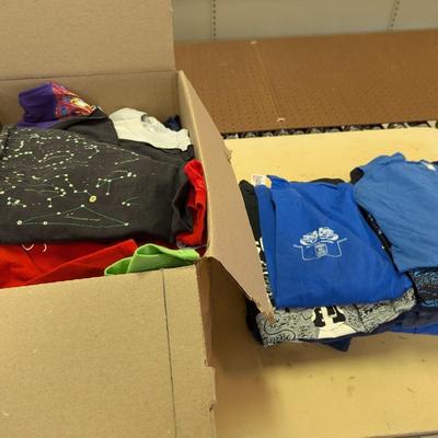 Box Lot Of T - Shirts Mostly Size Large