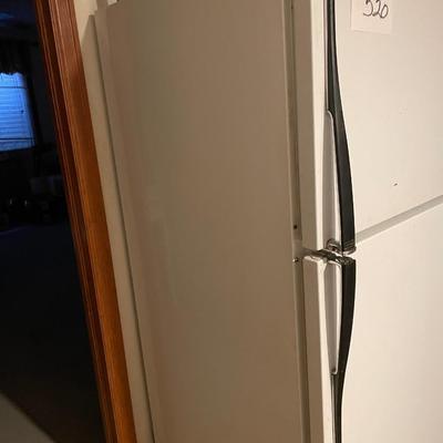 HOTPOINT REFRIGERATOR FREEZER
