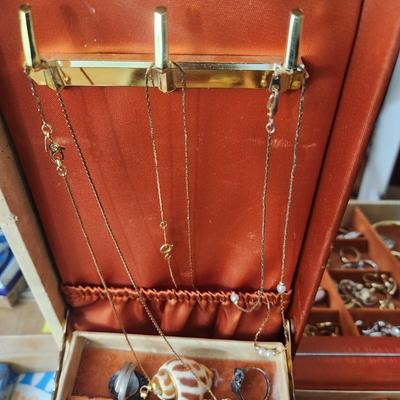 Jewelry Box Fill w costume jewelry Earings, necklaces, brooches, pins and more
