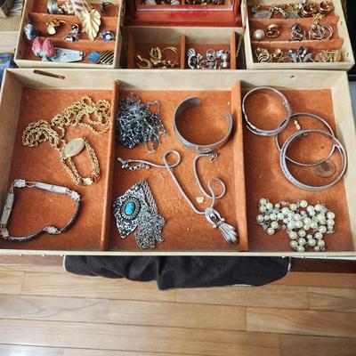 Jewelry Box Fill w costume jewelry Earings, necklaces, brooches, pins and more