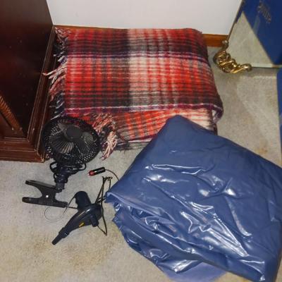 WOOL BLANKET, AIR MATTRESS W/INFLATOR AND CLIP ON FAN