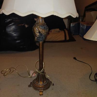 2 TABLE LAMPS