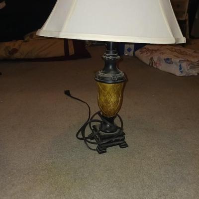 2 TABLE LAMPS