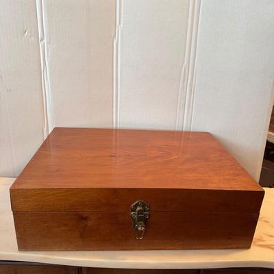 825 Anyique Cherry Wood Handmade Dresser Storage Box