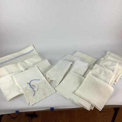269 Bolster Pillow Cases, Hand Towels & Other Pillow Cases Lot