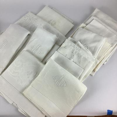 269 Bolster Pillow Cases, Hand Towels & Other Pillow Cases Lot