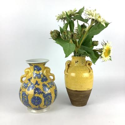 289 Yellow & Blue Chinese Vase With Yellow Flower Pot
